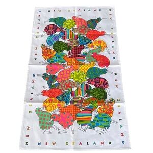 New Zealand Kiwi Bird Cotton Tea Towel Bright Colorful Fun NWOT 19x32